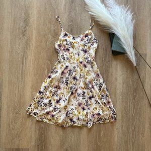 Old Navy XS Floral Swing Dress
